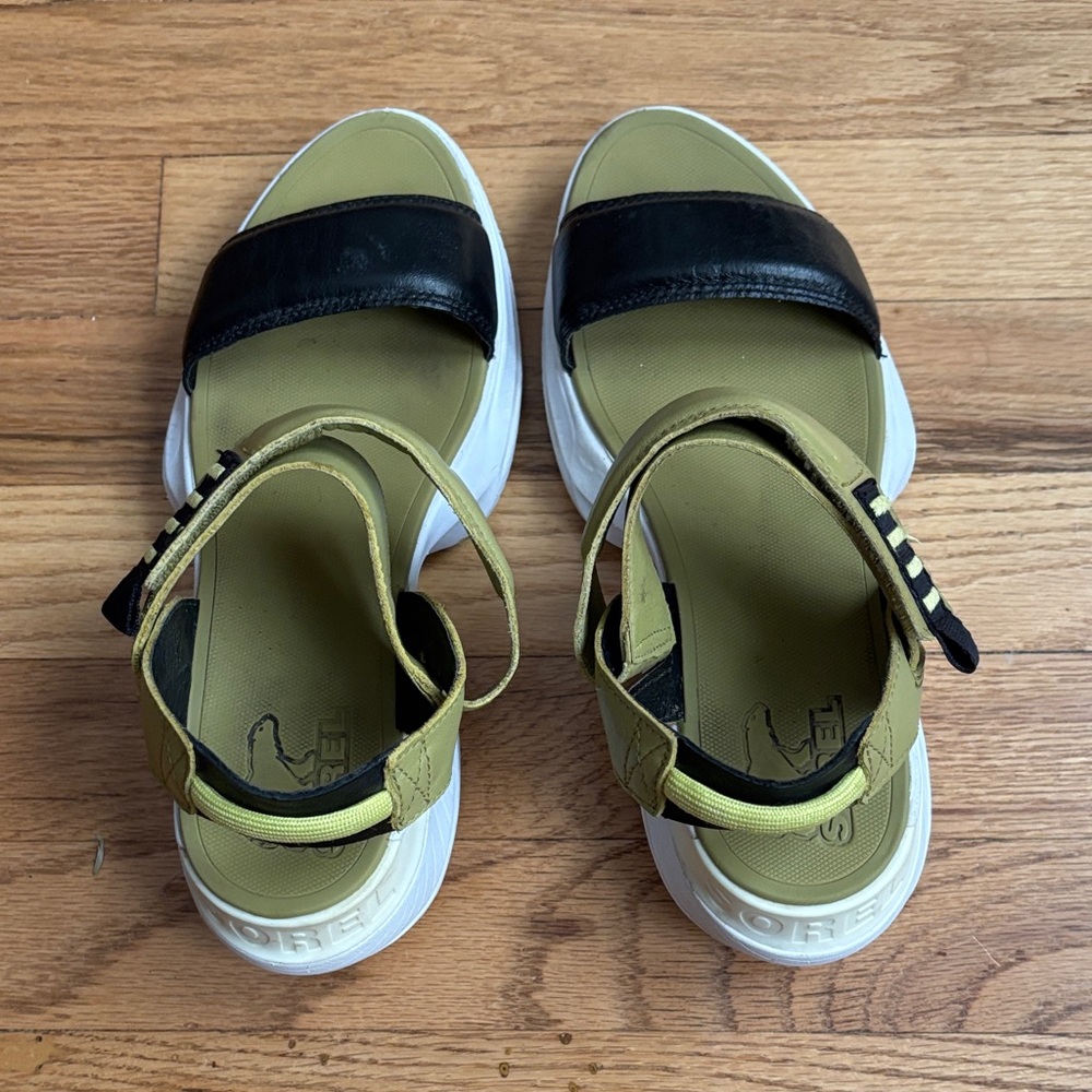 Sorrel Kinetic Bright Green Platform Sport Sandals with Black Straps